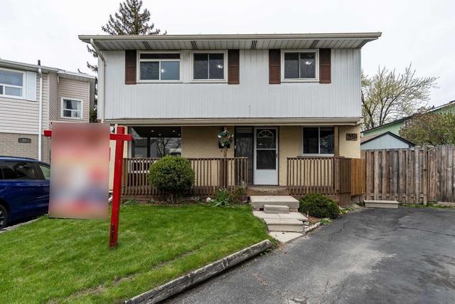 29 Haley Ct, House detached with 3 bedrooms, 1 bathrooms and 2 parking in Brampton ON | Image 1