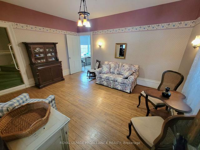 95 Stanley St, House detached with 3 bedrooms, 2 bathrooms and 2 parking in Quinte West ON | Image 26