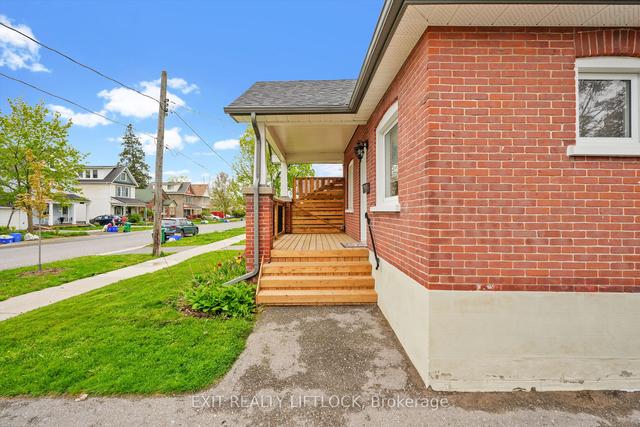 166 Prince St, House detached with 2 bedrooms, 2 bathrooms and 4 parking in Peterborough ON | Image 34