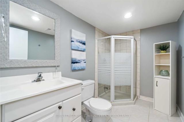 24 Roseglen Cres, House detached with 3 bedrooms, 2 bathrooms and 6 parking in Toronto ON | Image 19