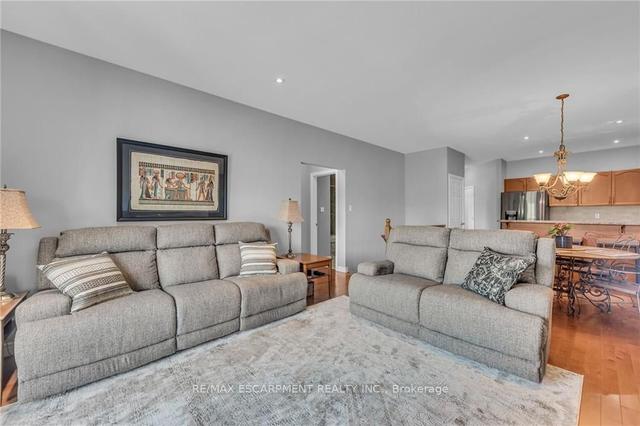37 - 310 Southbrook Dr, Townhouse with 2 bedrooms, 2 bathrooms and 3 parking in Hamilton ON | Image 38