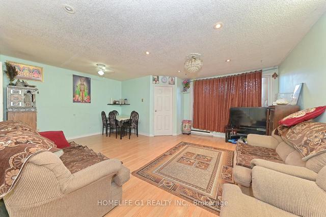 39 - 100 Mornelle Ct, Townhouse with 3 bedrooms, 1 bathrooms and 1 parking in Toronto ON | Image 39
