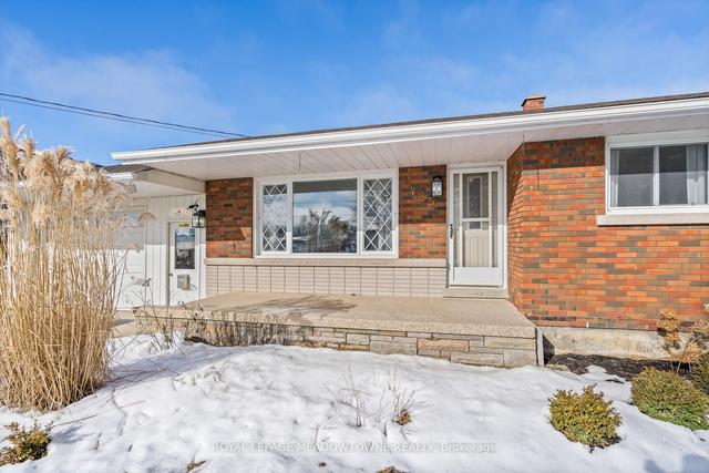 425 Wellington St E, House detached with 3 bedrooms, 2 bathrooms and 3 parking in Wellington North ON | Image 32