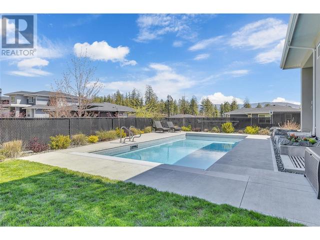 99 Forest Edge Pl, House detached with 5 bedrooms, 3 bathrooms and 2 parking in Kelowna BC | Image 21