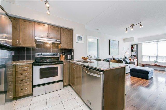 1001 - 225 Wellesley St E, Condo with 2 bedrooms, 2 bathrooms and 1 parking in Toronto ON | Image 7