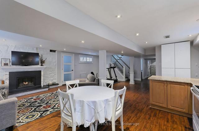 115 Exbury Rd, House detached with 3 bedrooms, 2 bathrooms and 3 parking in Toronto ON | Image 17