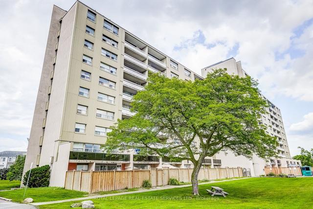17 - 15 Albright Rd, Condo with 3 bedrooms, 2 bathrooms and 1 parking in Hamilton ON | Image 31