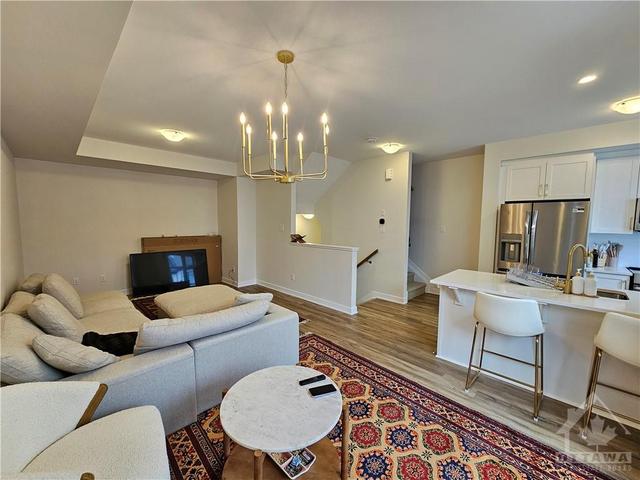 656 Corporal Private, Townhouse with 2 bedrooms, 3 bathrooms and 2 parking in Ottawa ON | Image 8