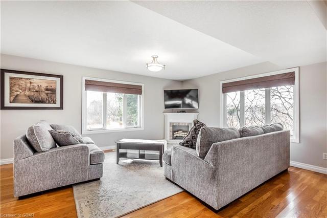 45 Teal Drive, House detached with 4 bedrooms, 3 bathrooms and 4 parking in Guelph ON | Image 6