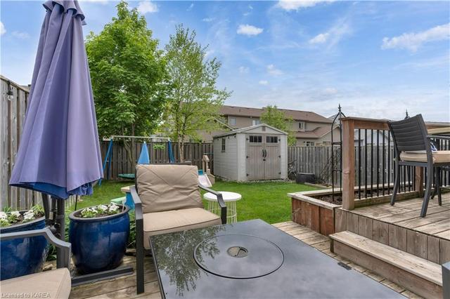 1207 Carfa Cres, House semidetached with 3 bedrooms, 2 bathrooms and 3 parking in Kingston ON | Image 33