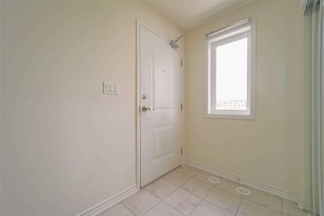UNIT-8 - 230 Lagerfeld Dr, Townhouse with 2 bedrooms, 3 bathrooms and 1 parking in Brampton ON | Image 16