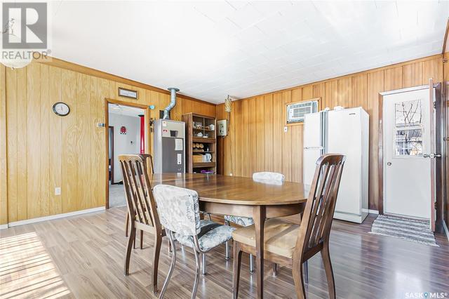 5 Maple Street, House detached with 2 bedrooms, 1 bathrooms and null parking in Grandview Beach SK | Image 9