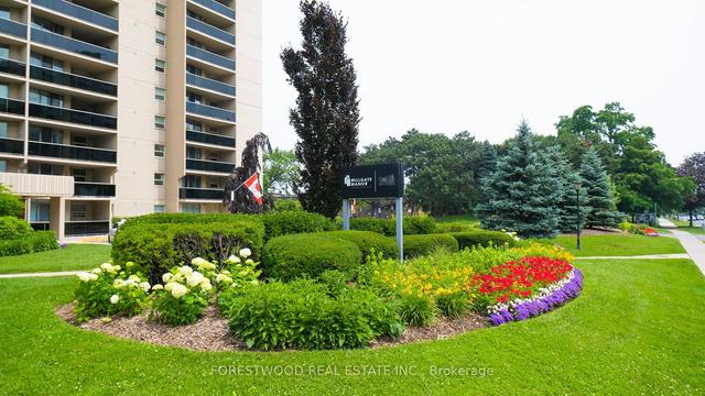 205 - 812 Burnhamthorpe Rd, Condo with 3 bedrooms, 2 bathrooms and 1 parking in Toronto ON | Image 13