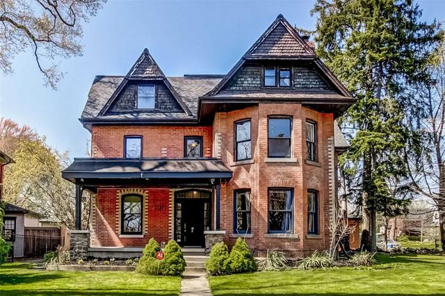 2187 Lakeshore Rd, House detached with 7 bedrooms, 3 bathrooms and 5 parking in Burlington ON | Image 1