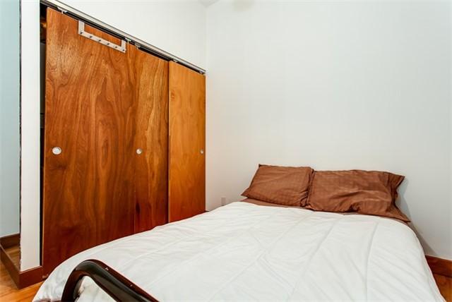 404 - 1 St John's Rd, Condo with 2 bedrooms, 1 bathrooms and null parking in Toronto ON | Image 20