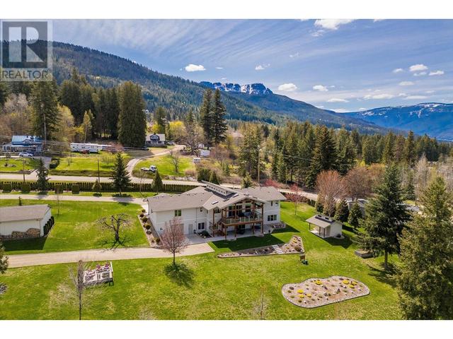 1091 12 Street Se, House detached with 4 bedrooms, 4 bathrooms and 4 parking in Salmon Arm BC | Image 85