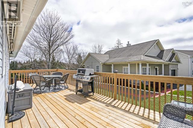 70 Sawmill Cres, House detached with 4 bedrooms, 2 bathrooms and null parking in Halifax NS | Image 42