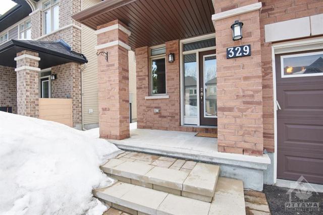 329 De La Melodie St, Townhouse with 3 bedrooms, 3 bathrooms and 3 parking in Ottawa ON | Image 2