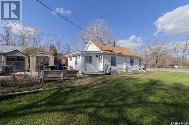 816 7th St, House detached with 1 bedrooms, 1 bathrooms and null parking in Perdue SK | Image 2
