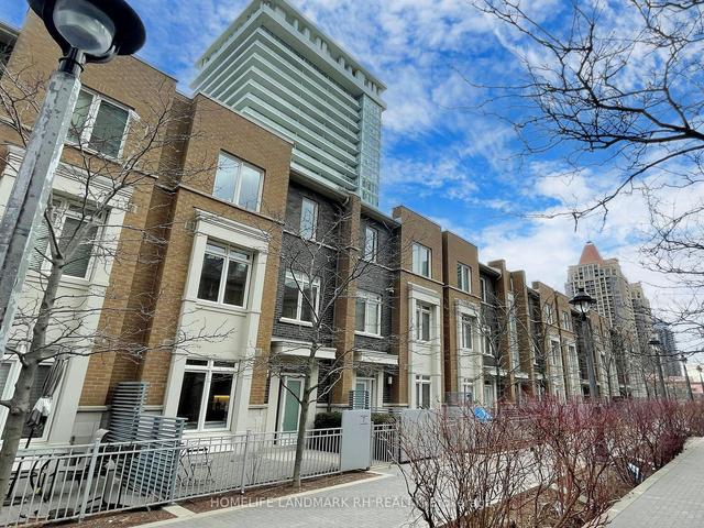 TH-7 - 370 Square One Dr, Townhouse with 3 bedrooms, 3 bathrooms and 2 parking in Mississauga ON | Image 1
