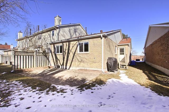 54 Adams Ct, Townhouse with 3 bedrooms, 2 bathrooms and 2 parking in Uxbridge ON | Image 27