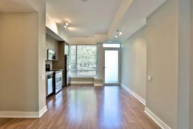 TH12 - 23 Sheppard Ave W, Townhouse with 3 bedrooms, 3 bathrooms and 1 parking in Toronto ON | Image 5