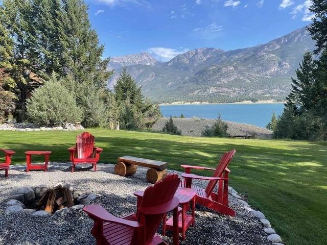 6975 Columbia Ridge Drive, House detached with 7 bedrooms, 5 bathrooms and 10 parking in East Kootenay F BC | Image 13