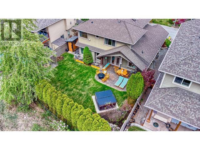 5254 Cobble Cres, House detached with 4 bedrooms, 4 bathrooms and 2 parking in Kelowna BC | Image 6
