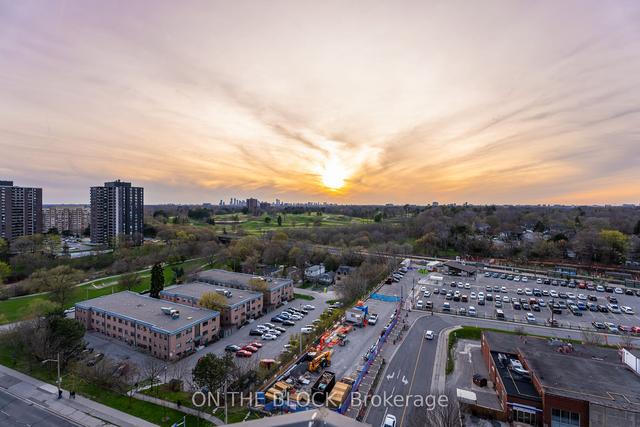 1401 - 3845 Lake Shore Blvd W, Condo with 3 bedrooms, 2 bathrooms and 1 parking in Toronto ON | Image 30