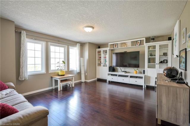 D26 - 85 Bankside Dr, House attached with 3 bedrooms, 2 bathrooms and 2 parking in Kitchener ON | Image 3