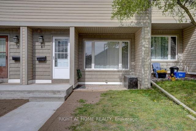 4 - 15 Green Valley Dr, Townhouse with 3 bedrooms, 2 bathrooms and 1 parking in Kitchener ON | Image 17