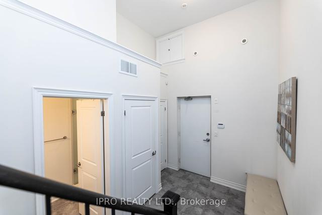 2166 Bayview Ave, Townhouse with 3 bedrooms, 3 bathrooms and 2 parking in Toronto ON | Image 30