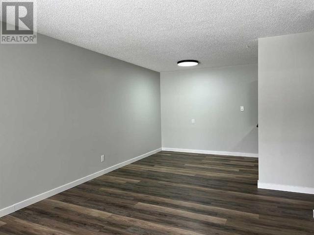 302A - 5611 10 Ave, Condo with 2 bedrooms, 1 bathrooms and 1 parking in Edson AB | Image 7