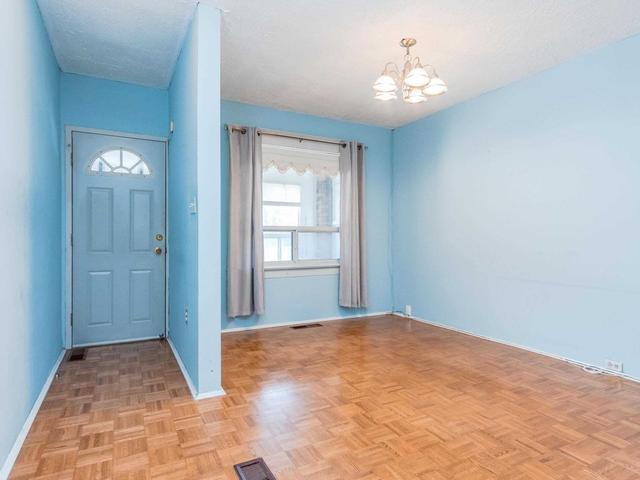 1532 Dufferin St, House semidetached with 3 bedrooms, 2 bathrooms and 0 parking in Toronto ON | Image 34