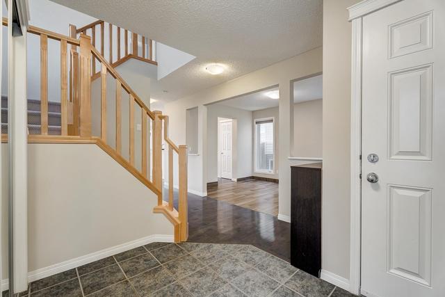 156 Covebrook Place Ne, House detached with 4 bedrooms, 3 bathrooms and 4 parking in Calgary AB | Image 3