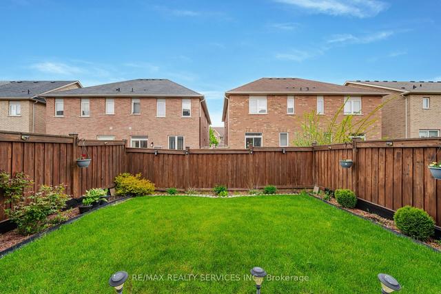 89 Templehill Rd, House semidetached with 3 bedrooms, 4 bathrooms and 4 parking in Brampton ON | Image 30
