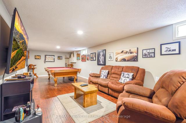38 Royal Oak Dr, House detached with 3 bedrooms, 3 bathrooms and 4 parking in Brantford ON | Image 27