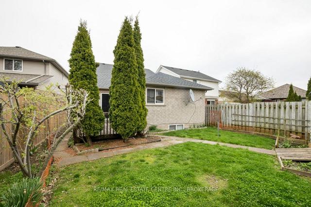 12 Whittaker Cres, House detached with 2 bedrooms, 2 bathrooms and 3 parking in Cambridge ON | Image 29