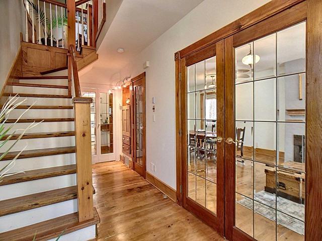742 Park St W, House detached with 4 bedrooms, 5 bathrooms and 2 parking in Windsor ON | Image 2