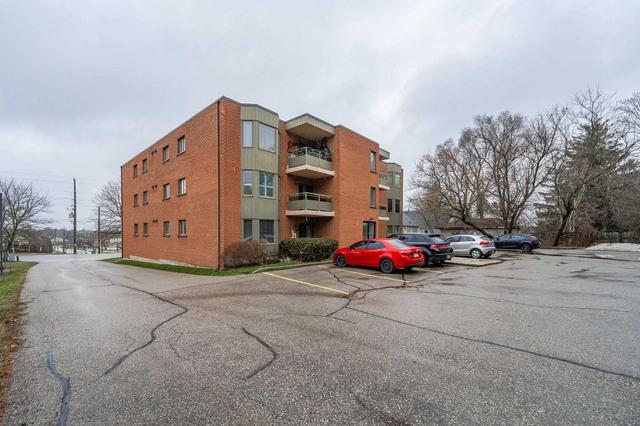 401 Erb St. W. St W, Condo with 2 bedrooms, 2 bathrooms and 1 parking in Waterloo ON | Image 25