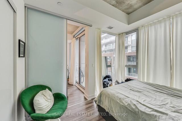 621 - 15 Baseball Pl, Condo with 1 bedrooms, 1 bathrooms and 0 parking in Toronto ON | Image 2