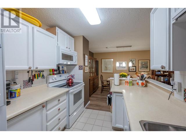 403 - 740 Winnipeg St, Condo with 2 bedrooms, 2 bathrooms and 1 parking in Penticton BC | Image 19