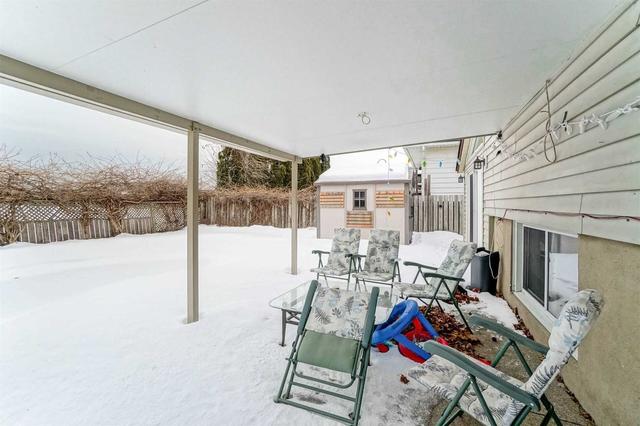 12 Rochelle Dr, House detached with 3 bedrooms, 2 bathrooms and 3 parking in St. Catharines ON | Image 25