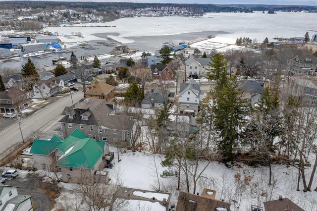 12 Gibson St, House detached with 5 bedrooms, 4 bathrooms and 6 parking in Parry Sound ON | Image 28