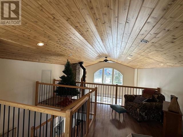 5756 Timothy Lake Road, House detached with 3 bedrooms, 2 bathrooms and null parking in Cariboo G BC | Image 20