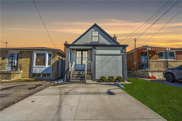 157 East 24th Street, House detached with 2 bedrooms, 2 bathrooms and 1 parking in Hamilton ON | Image 1