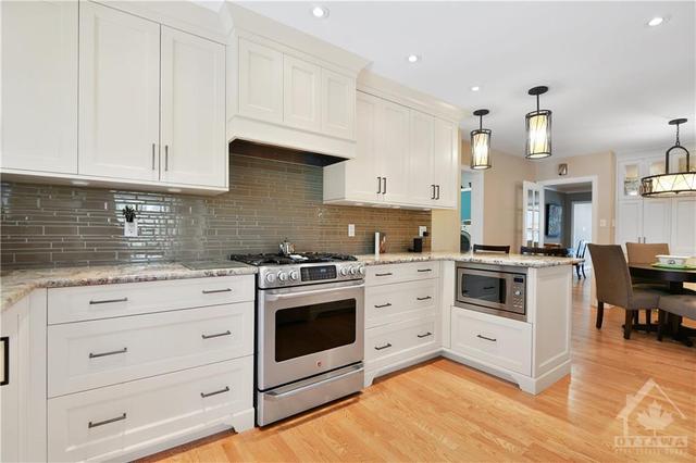 269 Roger Rd, House detached with 5 bedrooms, 4 bathrooms and 4 parking in Ottawa ON | Image 13