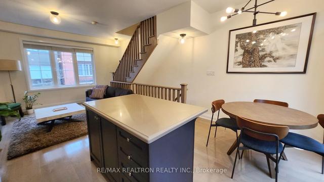 62 Raffeix Ln, Townhouse with 2 bedrooms, 3 bathrooms and 1 parking in Toronto ON | Image 9