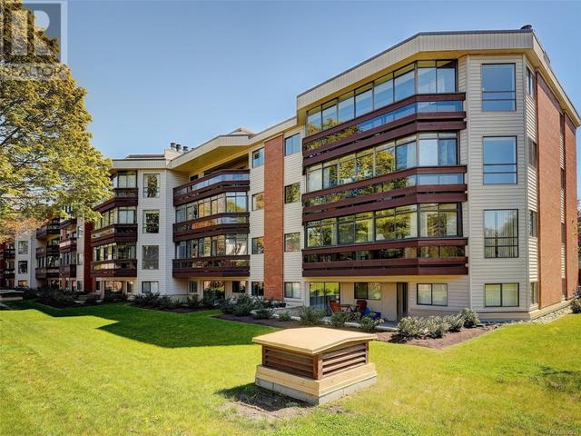 214 - 1560 Hillside Ave, Condo with 2 bedrooms, 2 bathrooms and 1 parking in Victoria BC | Image 25