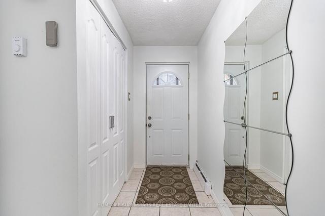 14 Briar Path, Townhouse with 3 bedrooms, 2 bathrooms and 1 parking in Brampton ON | Image 27